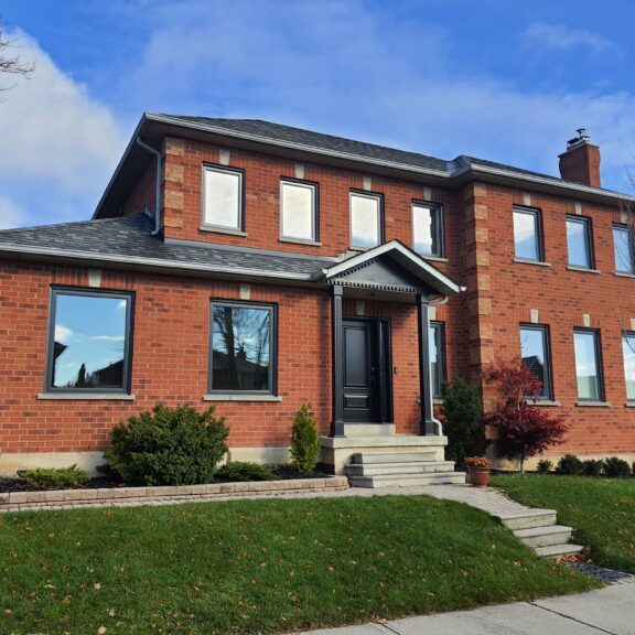 Windows and doors replacement in Oakville